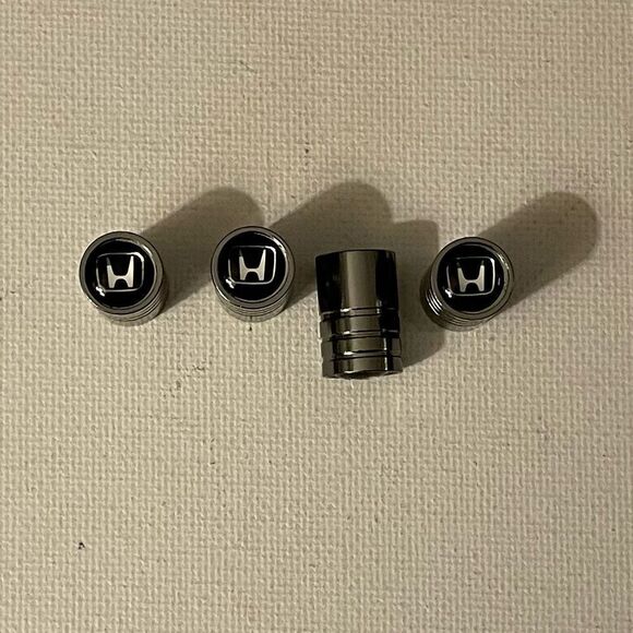 Honda Logo valve Stem caps in Gray set of 4 NWT - Picture 1 of 4